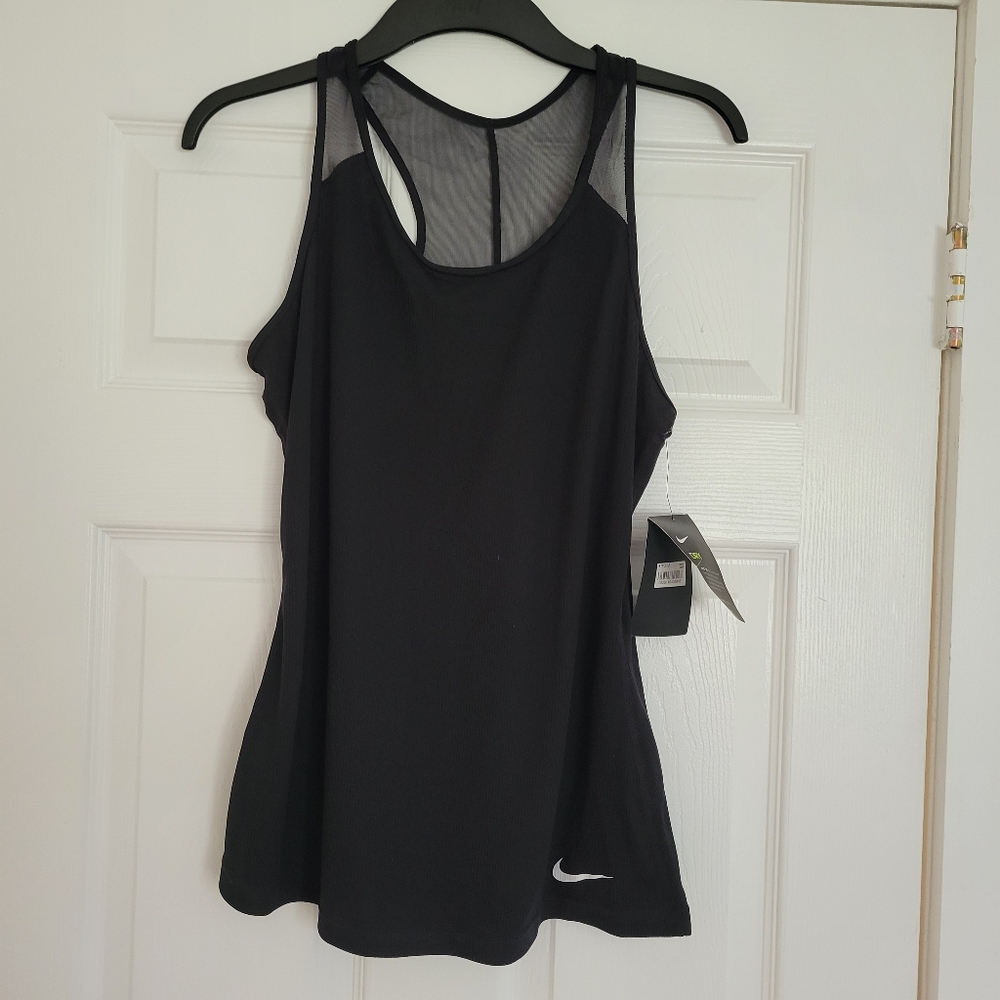 Nike Athletic Black Top Size Medium NWT